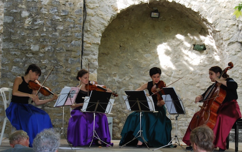 Concert à Séguret 
            en Provence