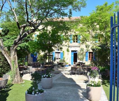 Terrasse de la Bastide Bleue à Séguret