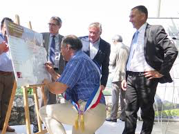  Signature de la Charte Paysagère et Environnementale 
                des Côtes du Rhône à Séguret